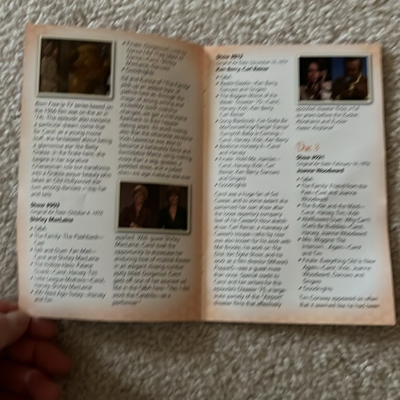 Carol Burnett Show DVD Set - Carol’s Favorites- 6 discs plus bonus 7th. -Used - Picture 7 of 15